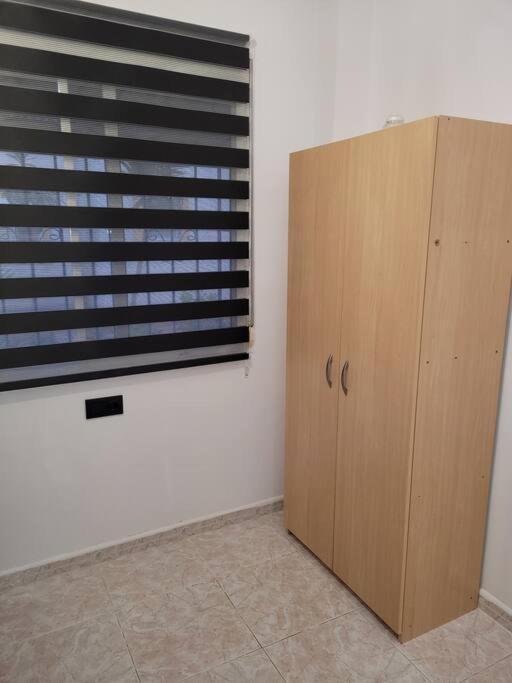 Apartamento Bajo Con Terraza Y Piscina Torrevieja Kültér fotó