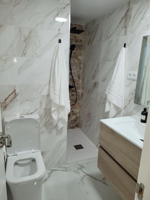 Apartamento Bajo Con Terraza Y Piscina Torrevieja Kültér fotó