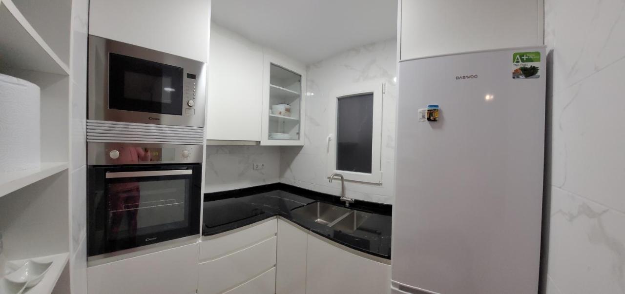 Apartamento Bajo Con Terraza Y Piscina Torrevieja Kültér fotó