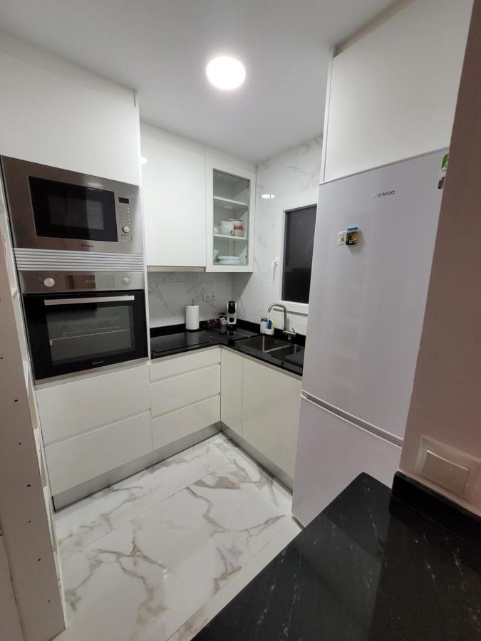 Apartamento Bajo Con Terraza Y Piscina Torrevieja Kültér fotó