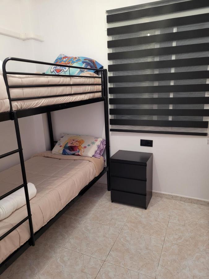 Apartamento Bajo Con Terraza Y Piscina Torrevieja Kültér fotó