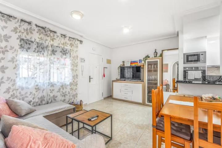 Apartamento Bajo Con Terraza Y Piscina Torrevieja Kültér fotó